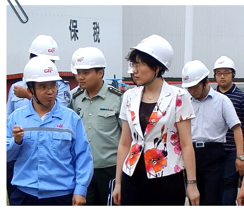 2014年9月29日,副市长茅红宇及相关政府负责人在我司领导的陪同下,对我司进行安全大检查_副本.jpg 2014年9月29日,副市长茅红宇及相关政府负责人在我司领导的陪同下,对我司进行安全大检查_副本.jpg